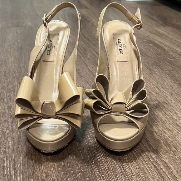 Valentino Shoes - Valentino nude tan slingback bow peep toe high heels 120mm platform stiletto
